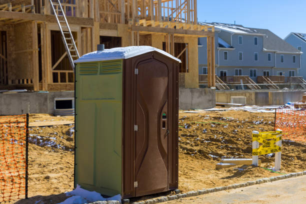 Portable Toilet Options We Offer in Lake Mohegan, NY